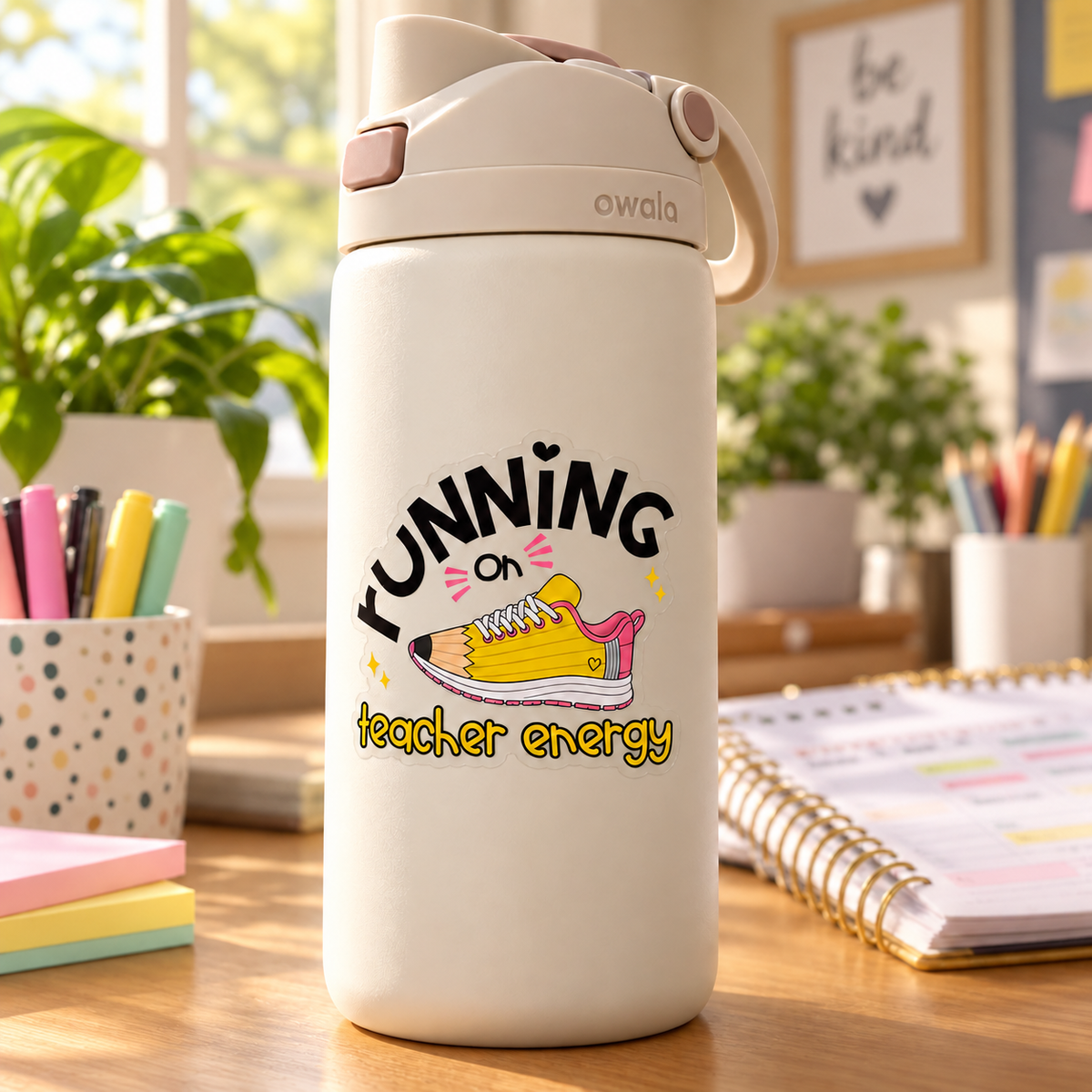 Running on Teacher Energy · Sticker aplicado en botella tipo Owala